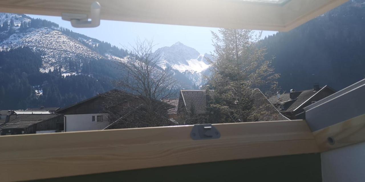 Ferienwohnungen Haus Almrausch Bichlbach Esterno foto