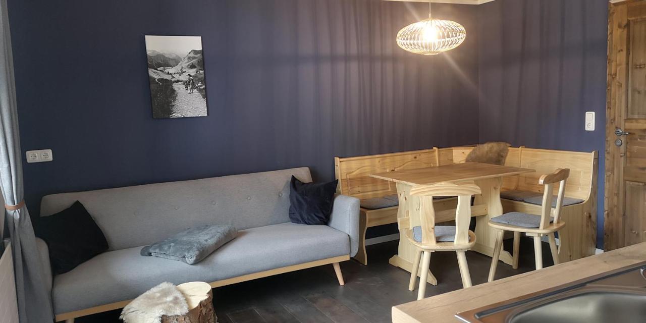 Ferienwohnungen Haus Almrausch Bichlbach Esterno foto